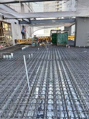 Floor panel