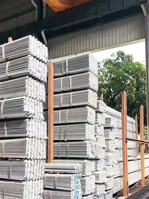 Galvanized Angle Steel (复制)